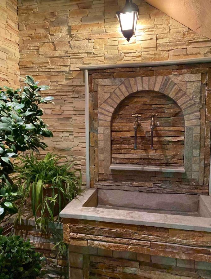 Oasis Garden Apartment ヴォロス エクステリア 写真